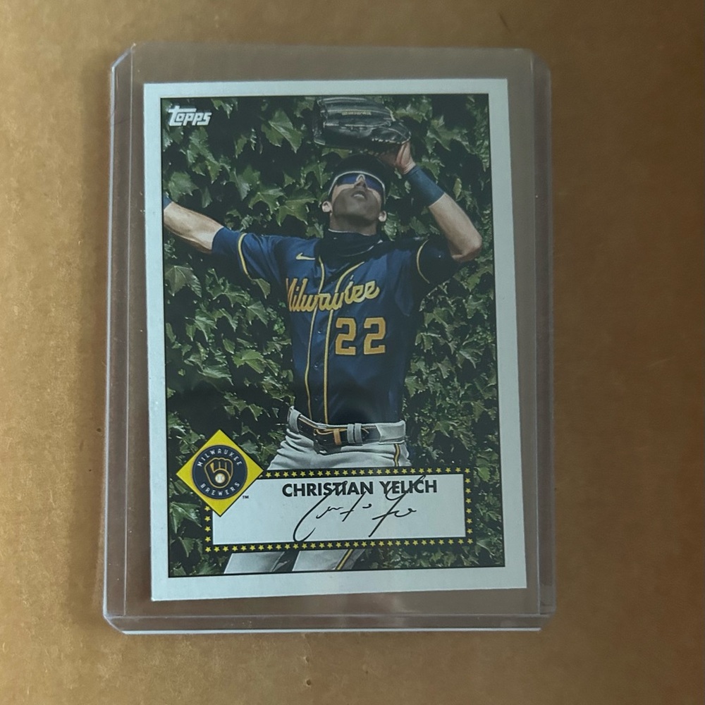 Yelich Topps Baseball Card